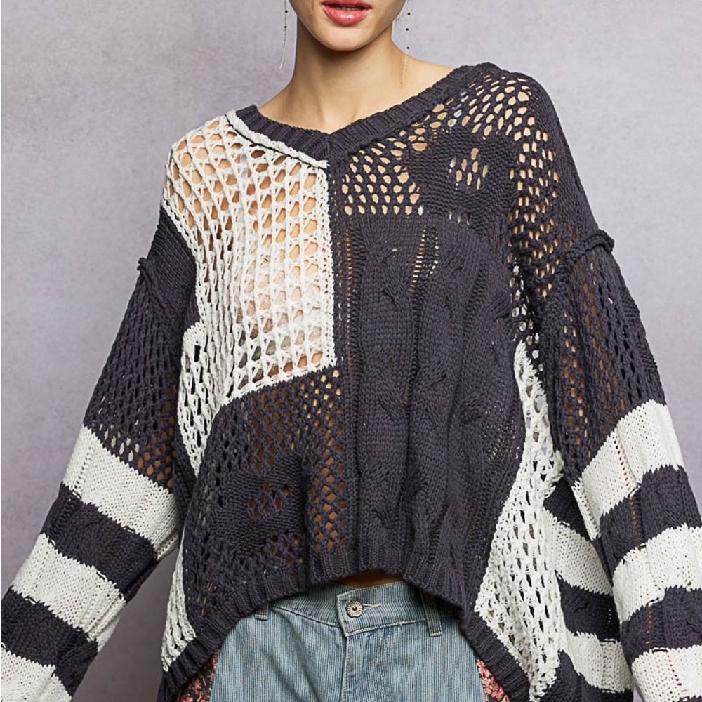 POL Colorblock Knit Sweater - Picture 4 of 5